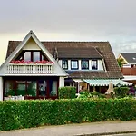 Haus-ilse-marie-wohnung-backbord * Büsum