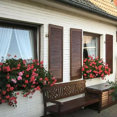 Haus-ilse-marie-wohnung-backbord Apartman *
